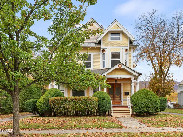 30 Summer St, Adams, MA 01220