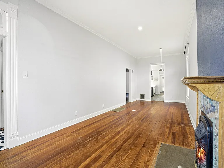 3131 California St — Photo 5