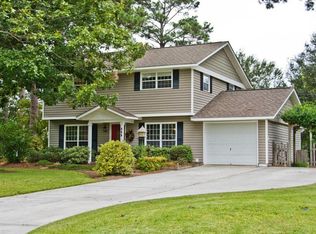 305 Yaupon Dr, Cape Carteret, NC 28584