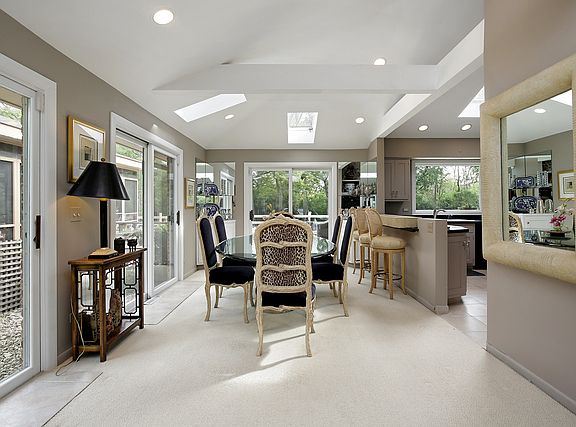 4th image of 2784 Mavor Ln