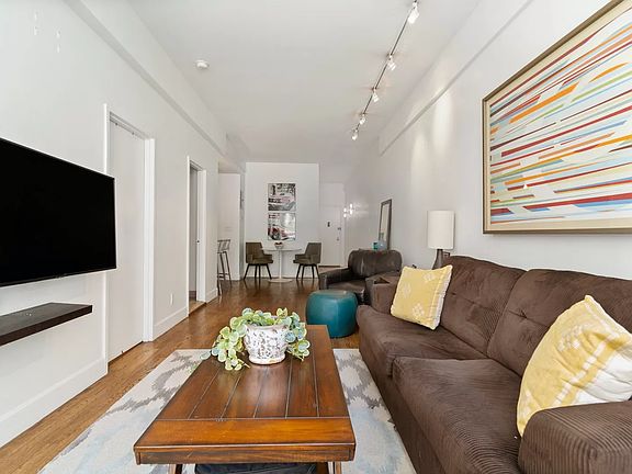 3rd image of 23 10th St #4D