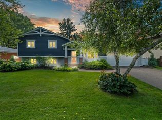 1451 18th St NW, New Brighton, MN 55112