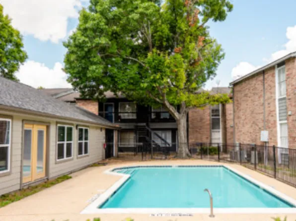 Villa Nueva Apartments