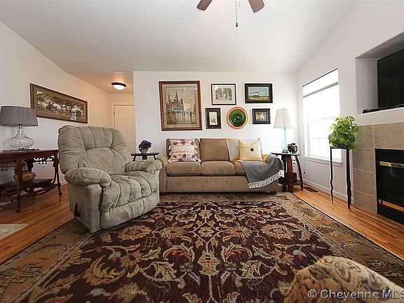 5th image of 4322 Parkview Dr