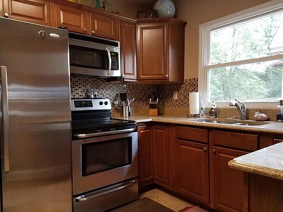 4th image of 6724 Doon Ave