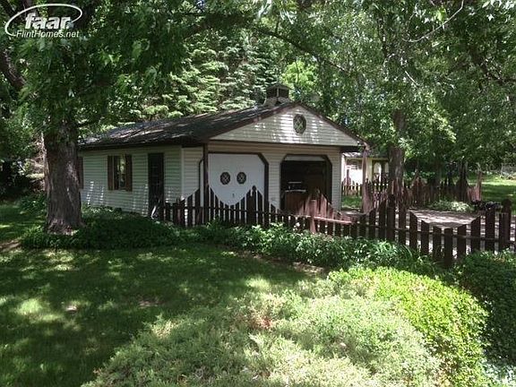 4th image of 1095 Devenish Ln