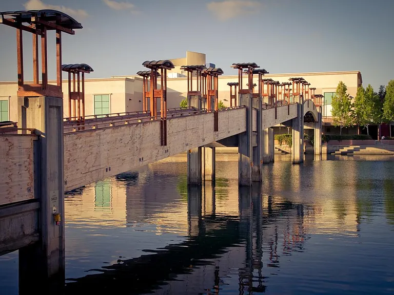Picturesque footbridge connecting Marina Pacifica to the Mar