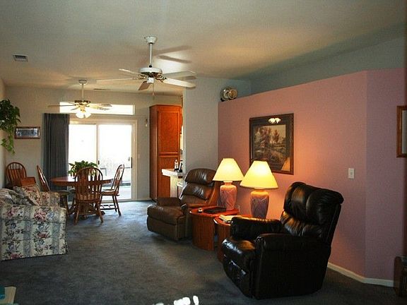 5th image of 376 Quail Dr