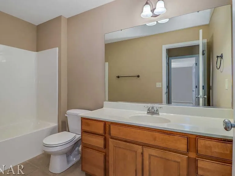 1104 Ekstam Dr #1 — Photo 17