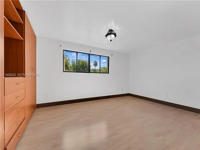 9646 SW 151st Ave — Photo 3