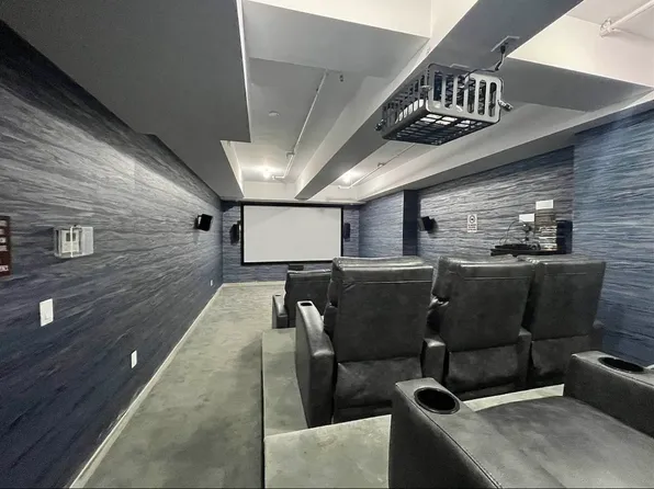 885 Dekalb Avenue image 8 of 12