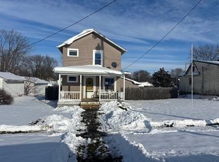 1008 Main St, Center Point, IA 52213