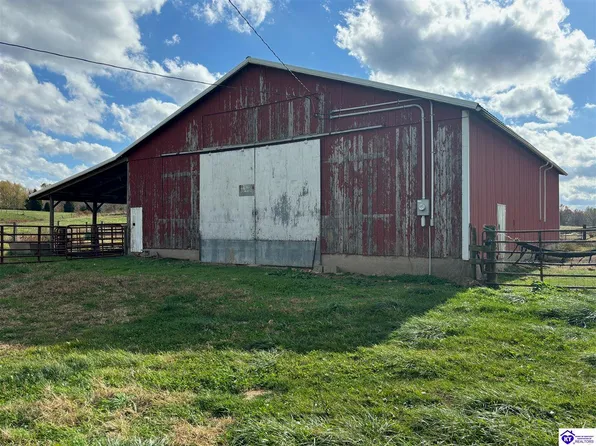 2643 Rhodelia Rd, Payneville, KY 40157