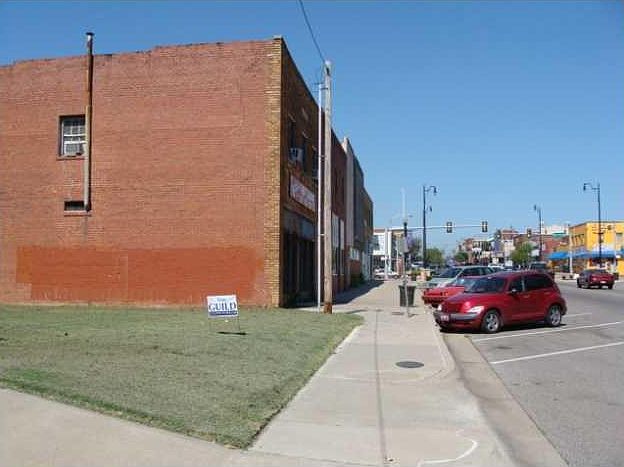 2nd image of 118 SW 25th St #10 & 11