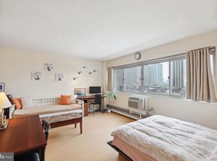 2101 Chestnut #909, Philadelphia, PA 19103