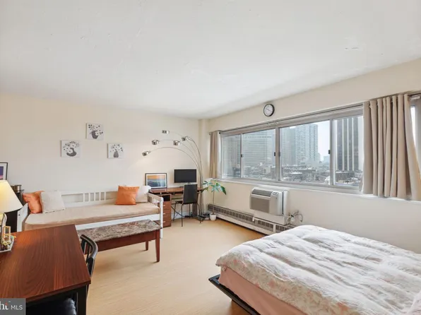 2101 Chestnut #909, Philadelphia, PA 19103