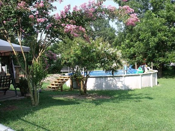 Above Ground 27 foot across 