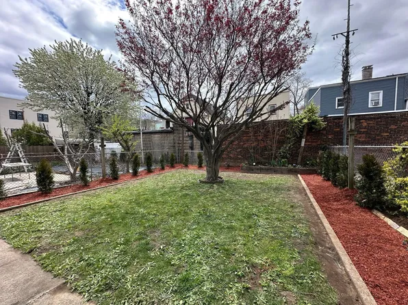 203 Duncan Avenue image 21 of 23