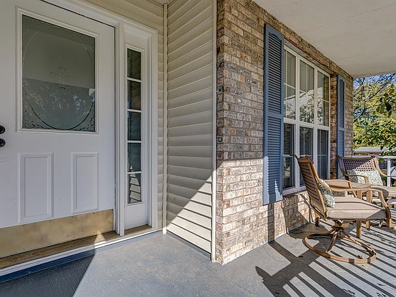 5th image of 408 Pointe Clear Dr
