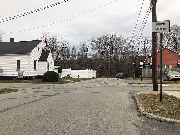 4th image of 117 E Campbell St