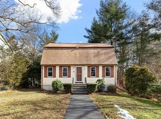 9 S Munroe Rd, Billerica, MA 01821