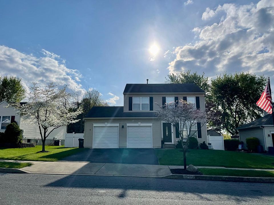 1st image of 1819 Chardonnay Dr