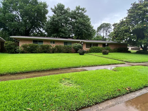 301 Levin Ln, Shreveport, LA 71105