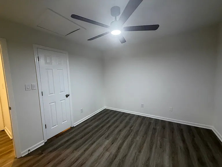 107 Weatherstone Dr #B — Photo 32