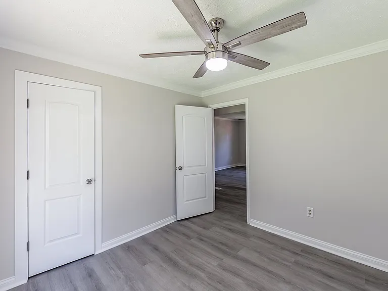 28 Falcon Rd — Photo 12