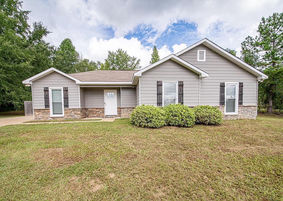 1st image of 111 Lee Road 2068