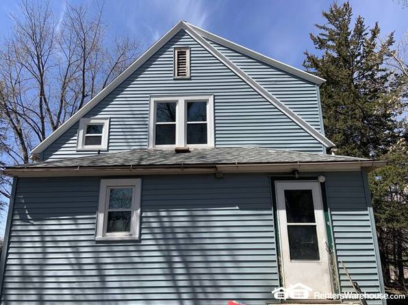 313 McLeod Ave S