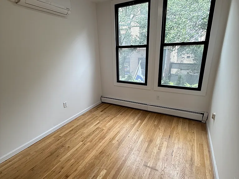 359 1st St #1 — Photo 9