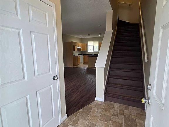 3rd image of 624 S 41st St #4