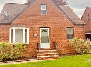 5919 Deering Ave, Parma Heights, OH