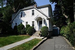 1st image of 83 N Chatsworth Ave