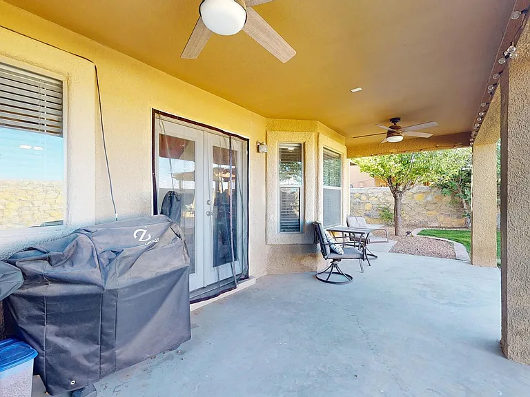 3249 Emerald Point Dr — Photo 34
