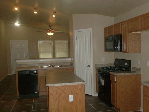 3rd image of 10673 Canyon Sage Dr