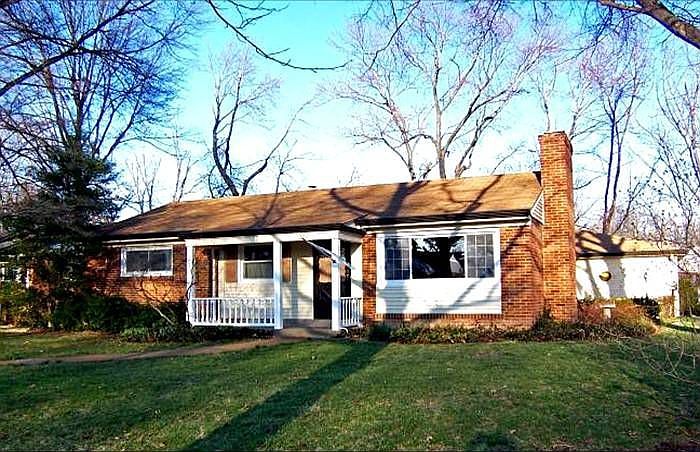 Welcome to 806 Thornberry Lane!