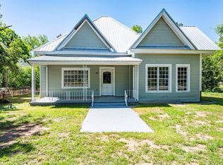 513 College St NE, Dawson, GA 39842
