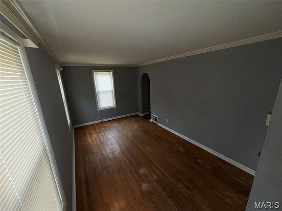 4th image of 9578 Breckenridge Rd