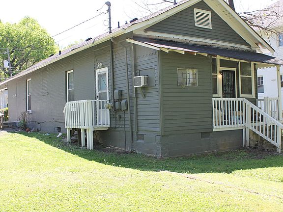 3rd image of 1503 N Chamberlain Ave