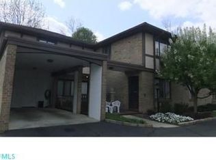 578 Swansea Rd, Newark, OH 43055