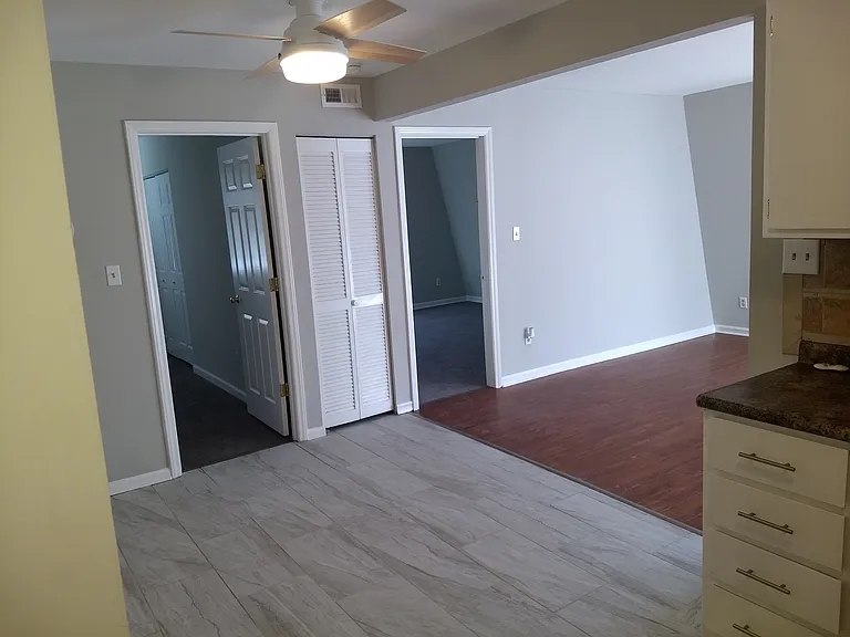 612 Germaine St #A — Photo 3