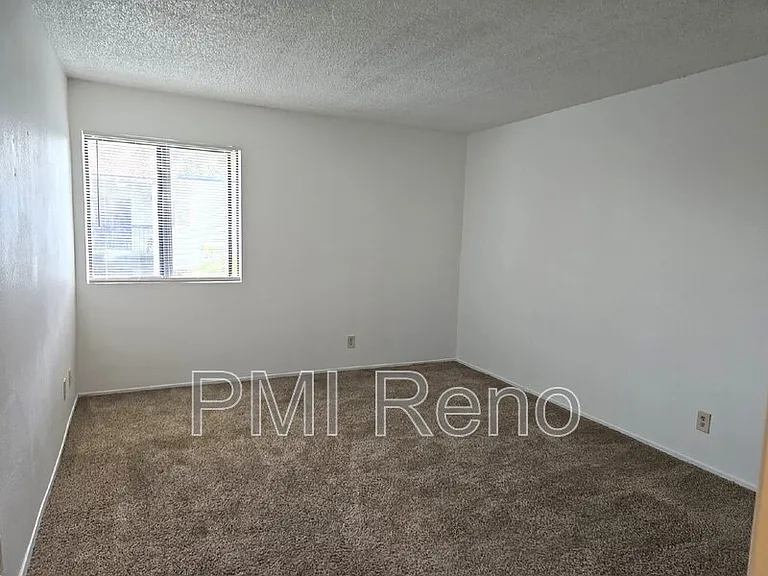 2750 Plumas St #303 — Photo 10