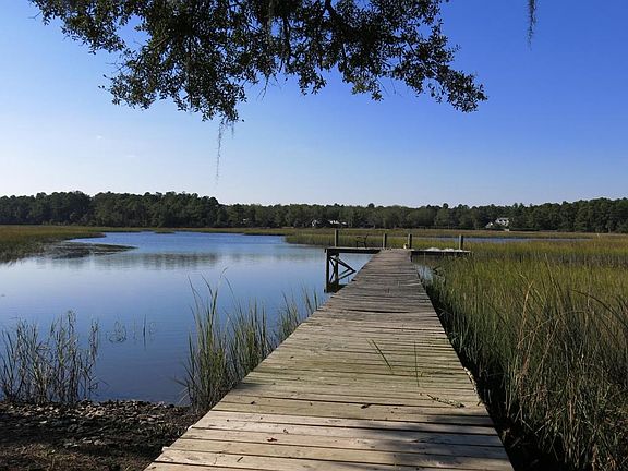 5th image of 15495 Cape Dr N