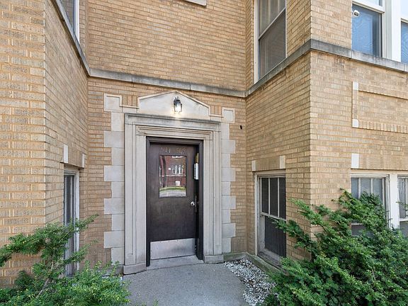 2nd image of 8001-8007 S Eberhart Ave #509-2