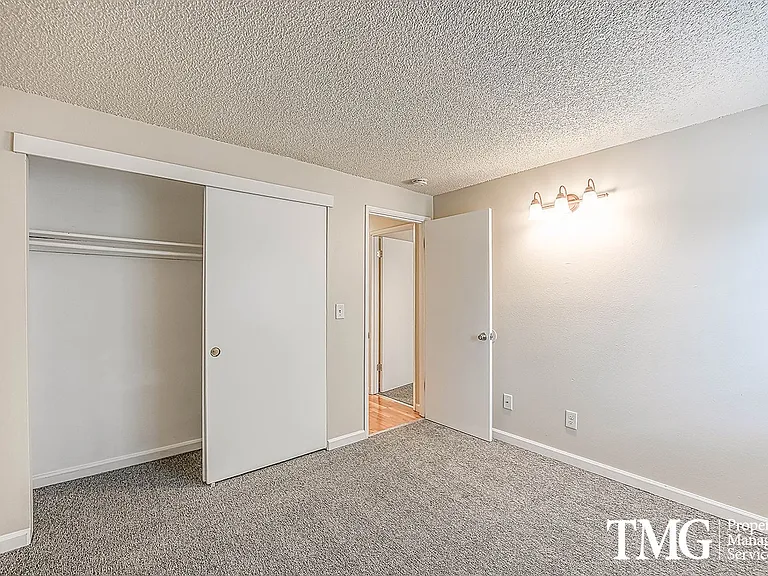 Cambria Apartments — Photo 22