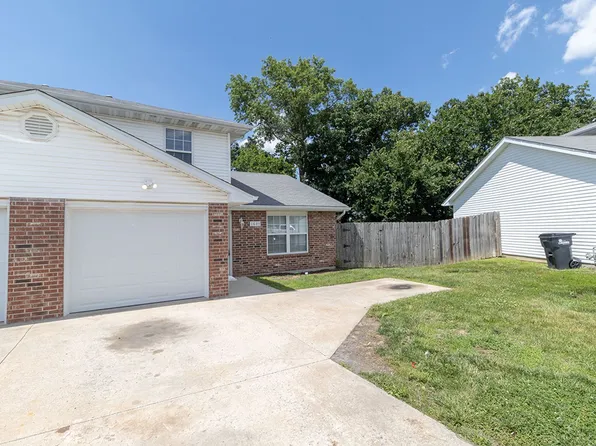 1607 Bold Ruler Ct, Columbia, MO 65202