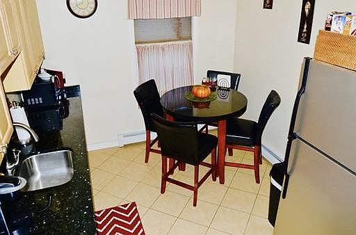 5th image of 214 Malden St APT 2