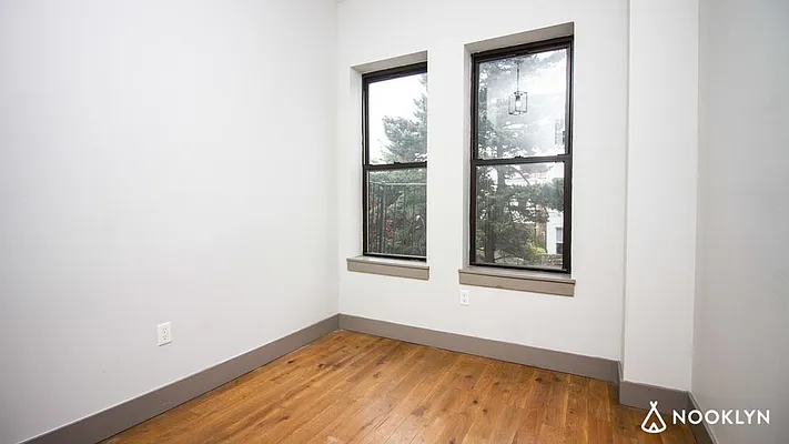 Rented by Nooklyn NYC LLC | media 50